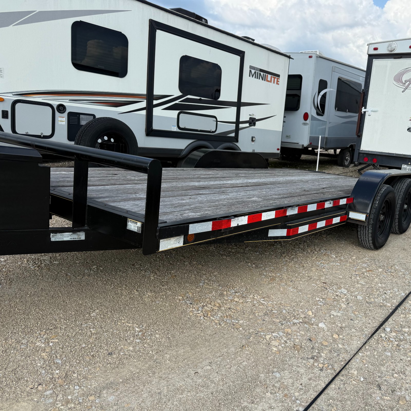 83x18 Car Hauler photo 2