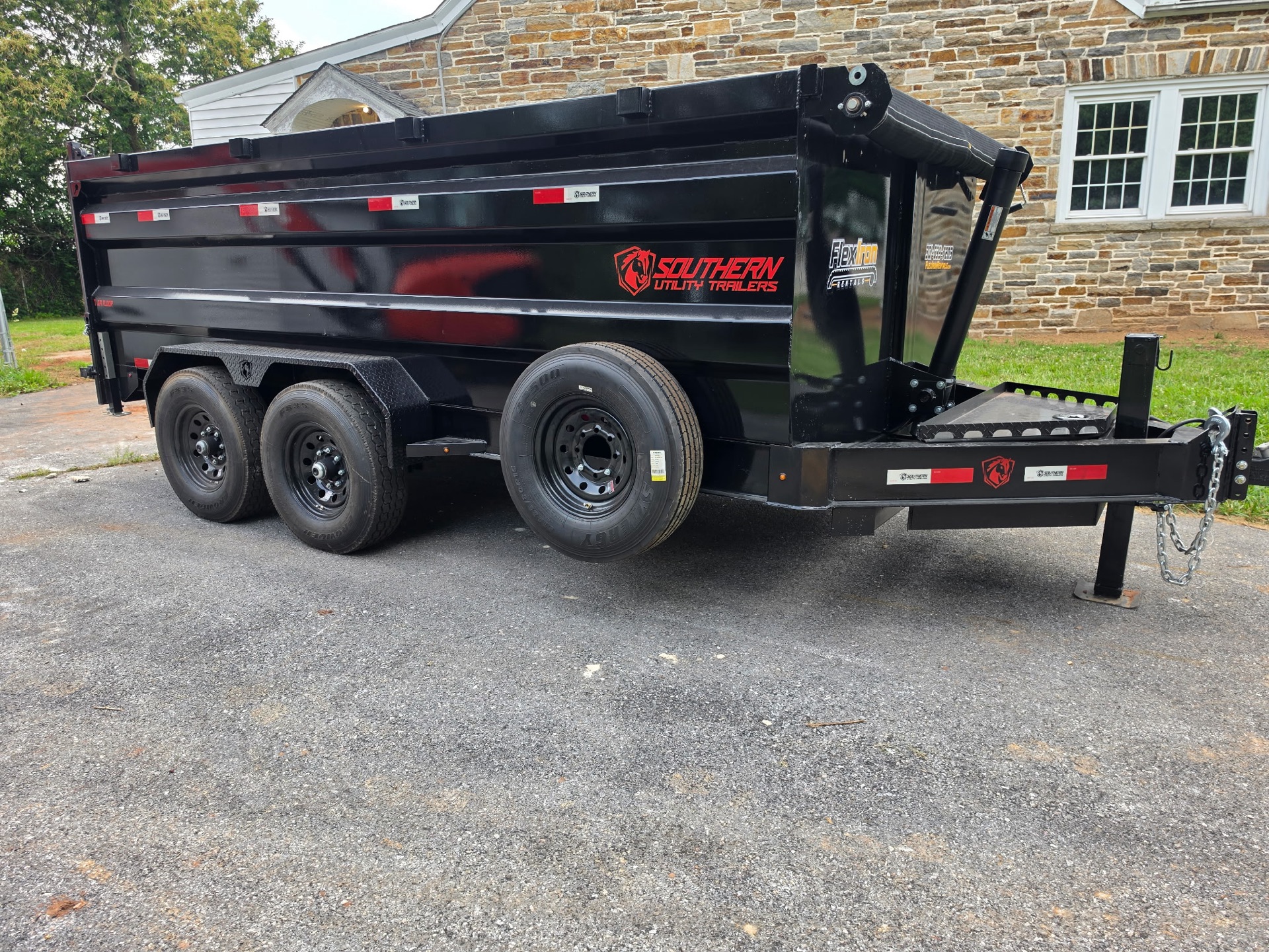 2026 Southern Utility Dump Trailer photo 2