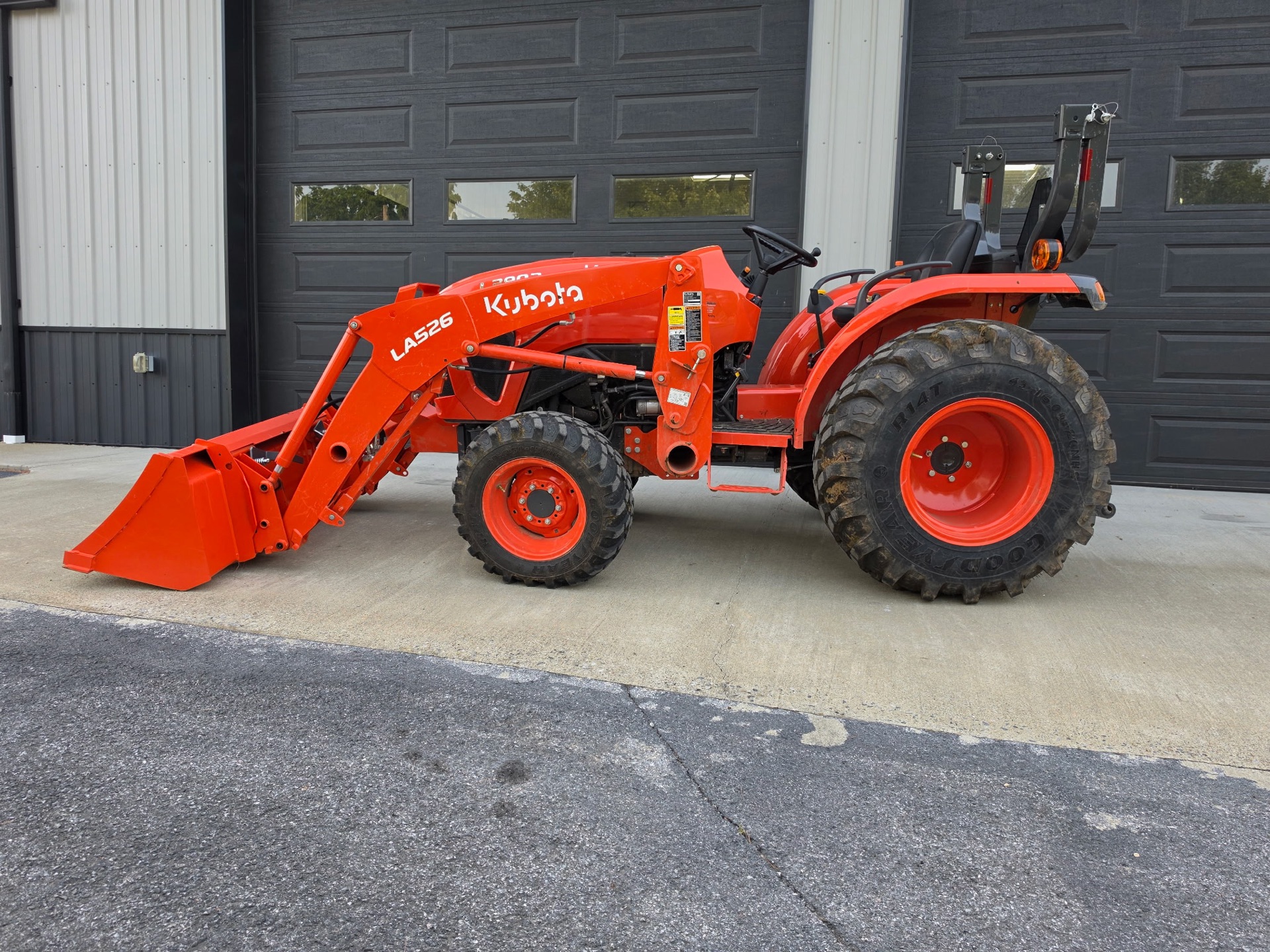 Kubota L3902 Compact Tractor with LA526 Front Loader