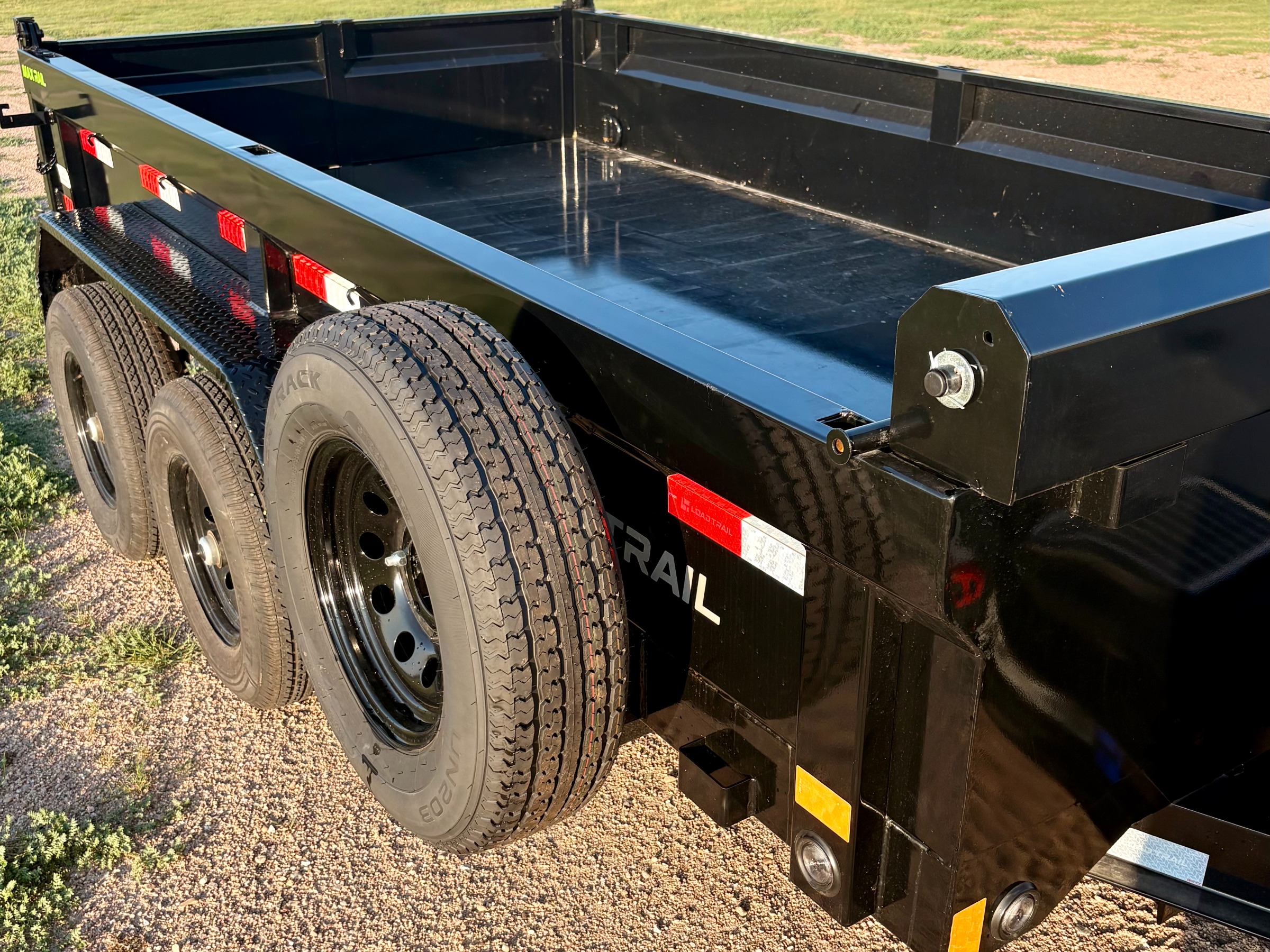 Bubba 6x12 Dump Trailer photo 3